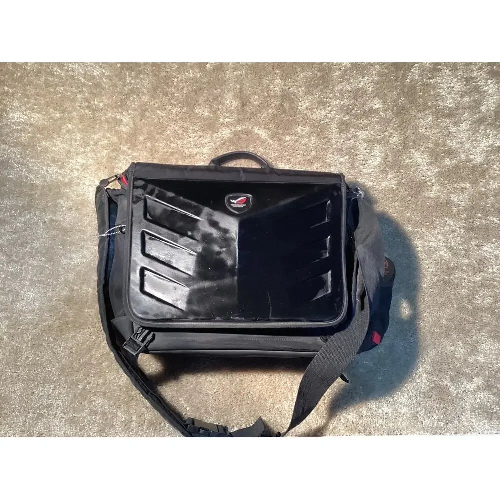 ASUS Republic of Gamers (ROG) Ranger Gaming Messenger Bag
